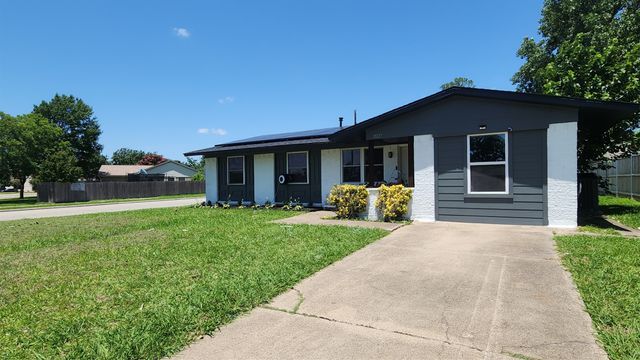 3927 Emerald Drive, Mesquite, TX 75150