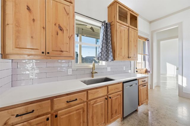 3131 Sanger Creek Way, Waxahachie, TX 75165