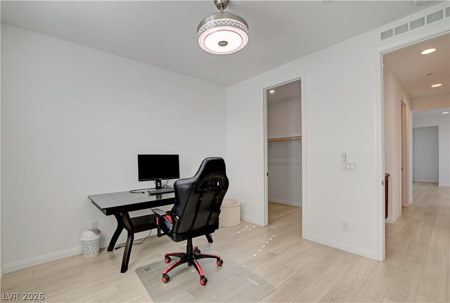 10276 Thurso Avenue, Las Vegas, NV 89166