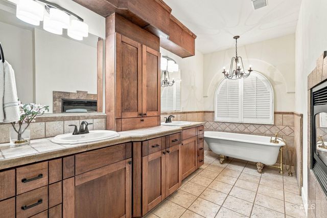1179 S Arbor Island Pl, Eagle, ID 83616