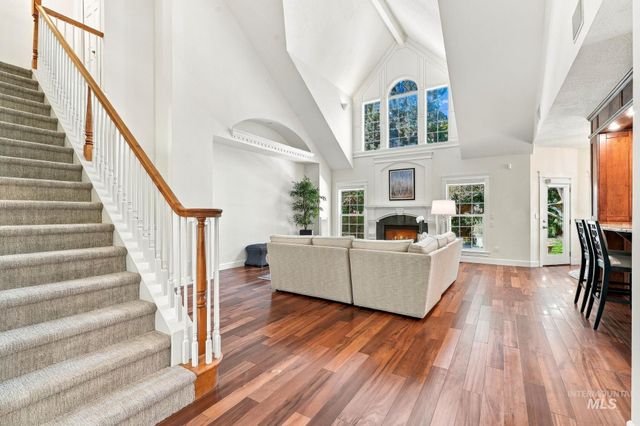 1179 S Arbor Island Pl, Eagle, ID 83616