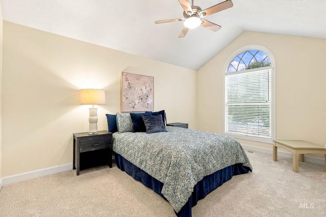 1179 S Arbor Island Pl, Eagle, ID 83616