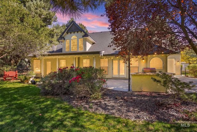1179 S Arbor Island Pl, Eagle, ID 83616