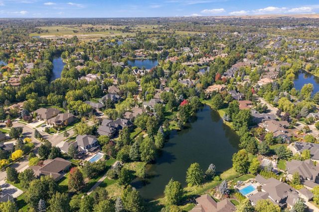 1179 S Arbor Island Pl, Eagle, ID 83616