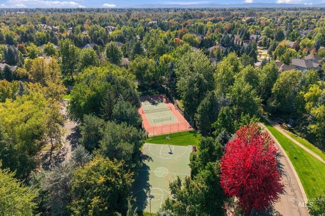 1179 S Arbor Island Pl, Eagle, ID 83616