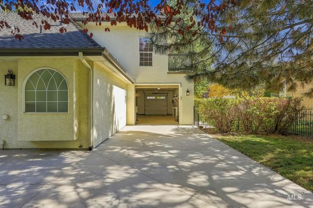 1179 S Arbor Island Pl, Eagle, ID 83616