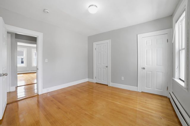 8 Hooper St 3, Worcester, MA 01605