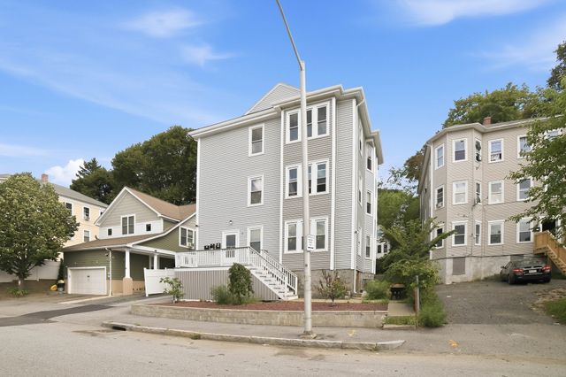 8 Hooper St 3, Worcester, MA 01605