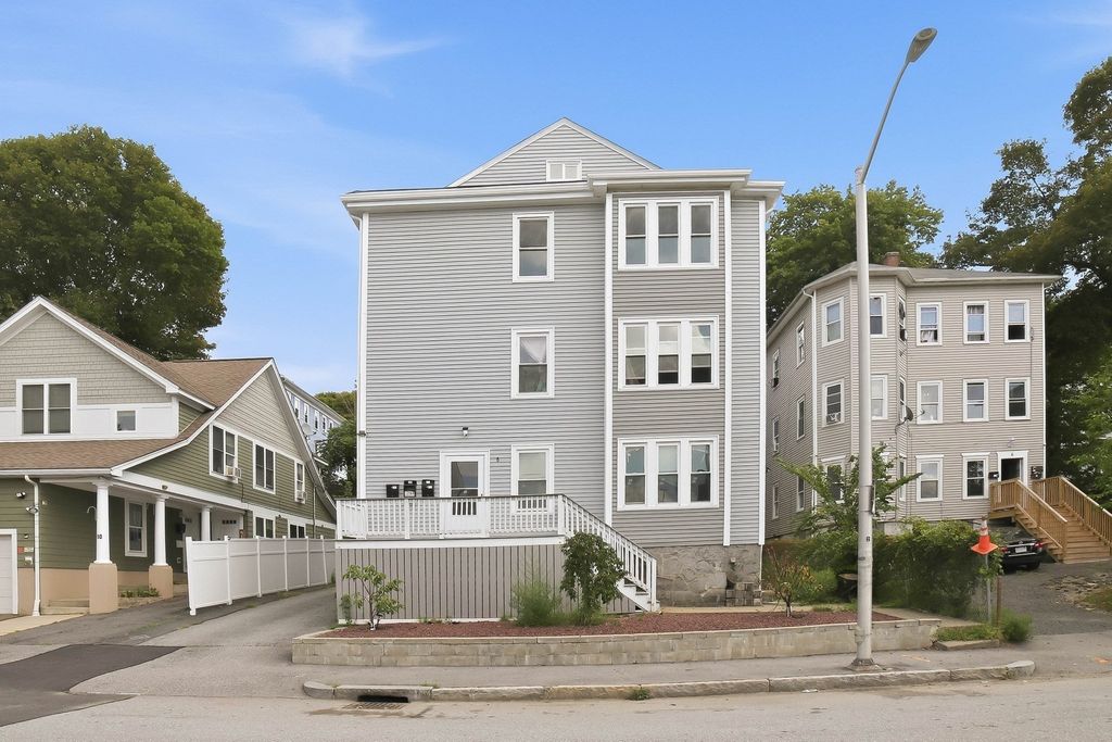 8 Hooper St 3, Worcester, MA 01605