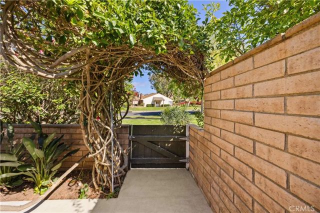 15 Eucalyptus, Irvine, CA 92612
