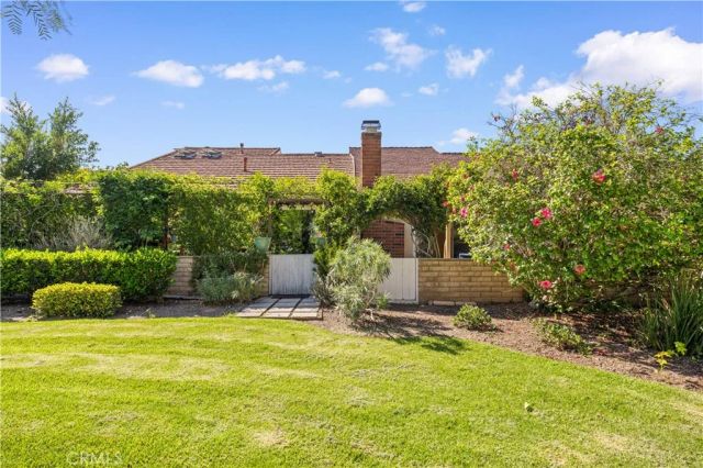15 Eucalyptus, Irvine, CA 92612