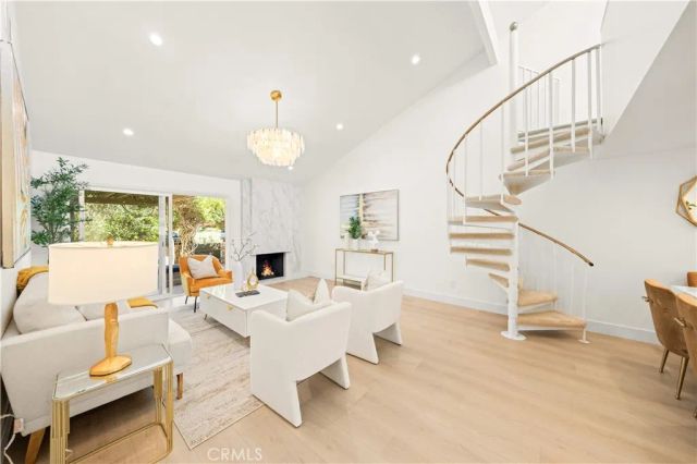 15 Eucalyptus, Irvine, CA 92612