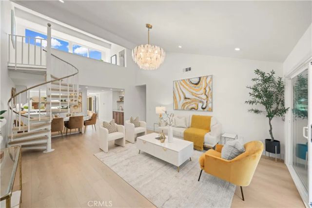 15 Eucalyptus, Irvine, CA 92612