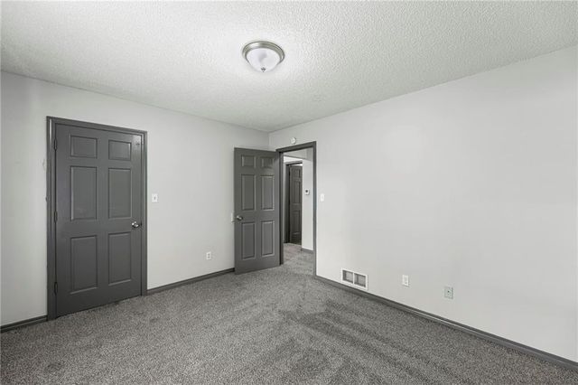 1120 Pottawatomie Street, Leavenworth, KS 66048