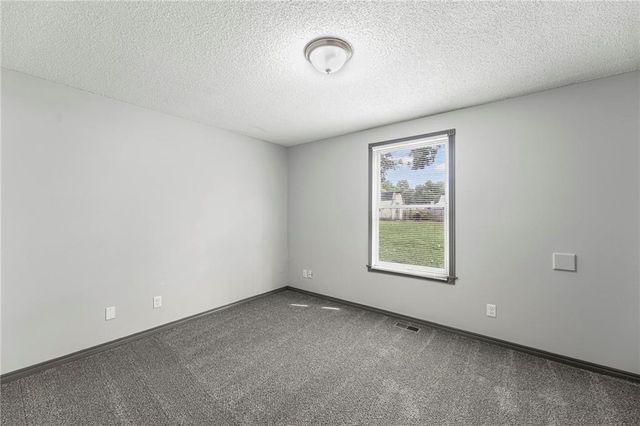 1120 Pottawatomie Street, Leavenworth, KS 66048