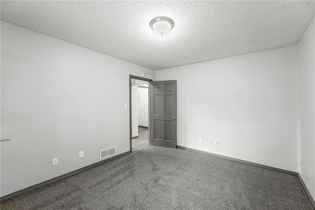 1120 Pottawatomie Street, Leavenworth, KS 66048