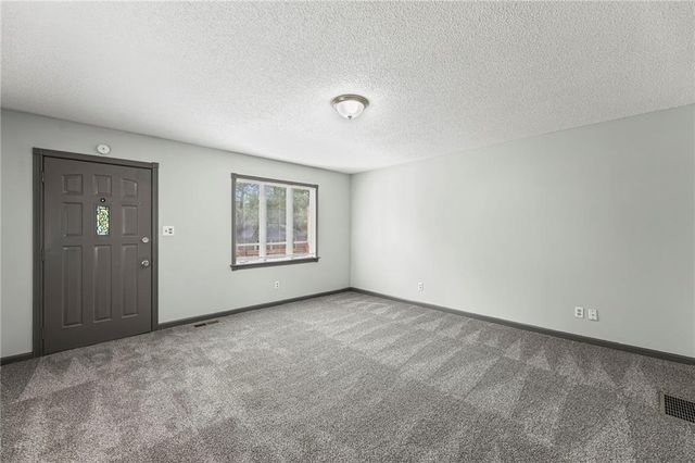 1120 Pottawatomie Street, Leavenworth, KS 66048