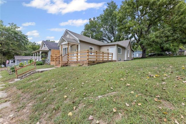 1120 Pottawatomie Street, Leavenworth, KS 66048