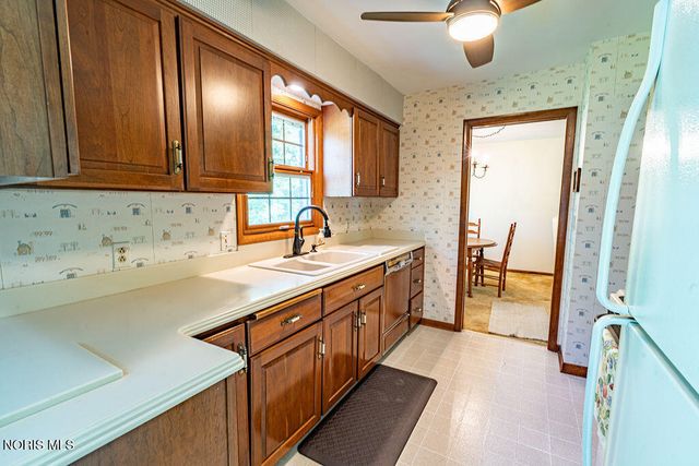 2012 Belvedere Drive, Toledo, OH 43614