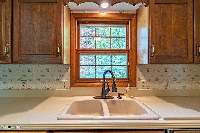 2012 Belvedere Drive, Toledo, OH 43614
