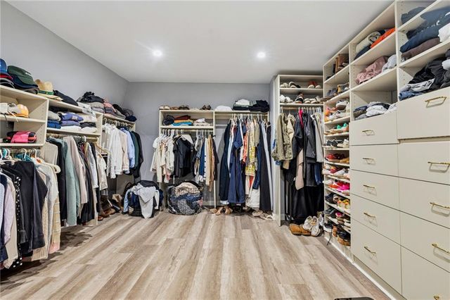 1382 W Wesley Road NW, Atlanta, GA 30327