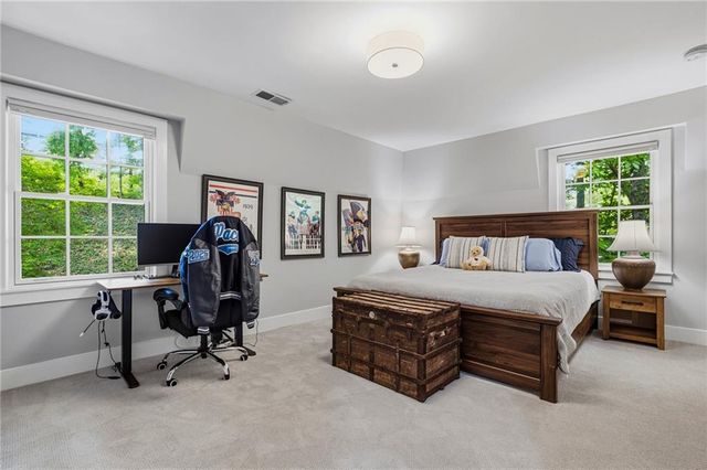 1382 W Wesley Road NW, Atlanta, GA 30327