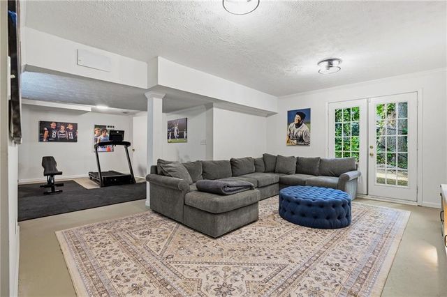 1382 W Wesley Road NW, Atlanta, GA 30327