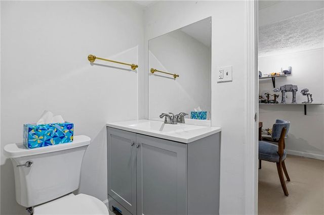 1382 W Wesley Road NW, Atlanta, GA 30327