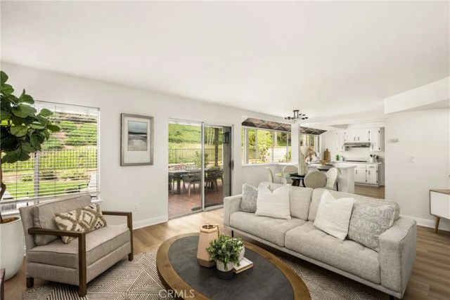 21091 Kensington, Lake Forest, CA 92630