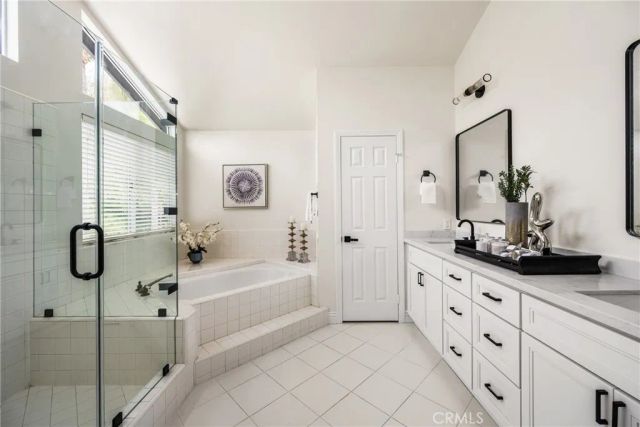 21091 Kensington, Lake Forest, CA 92630