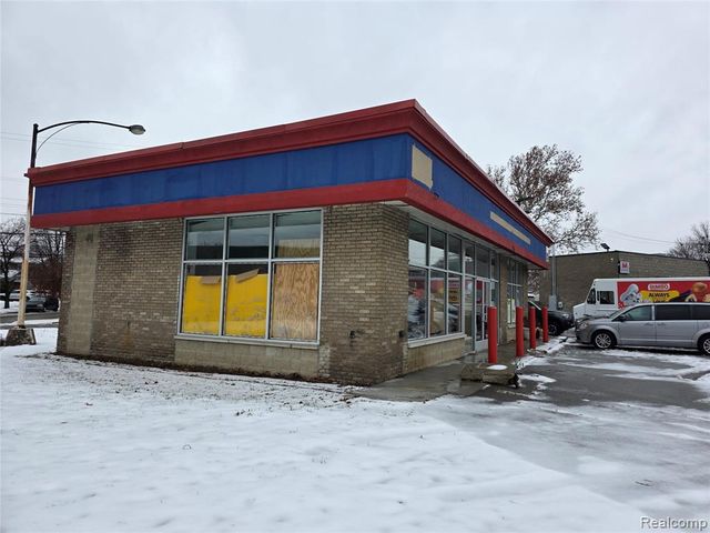 2476 Dix Highway, Lincoln Park, MI 48146