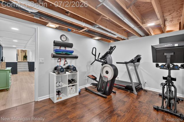 1325 Birdie Court, Linden, MI 48451