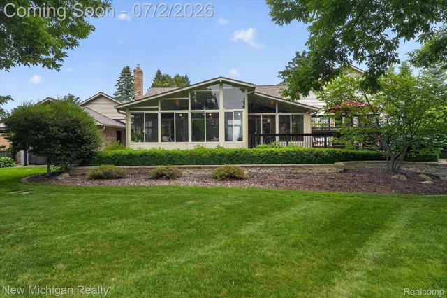 1325 Birdie Court, Linden, MI 48451