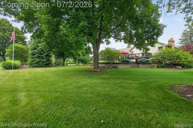1325 Birdie Court, Linden, MI 48451