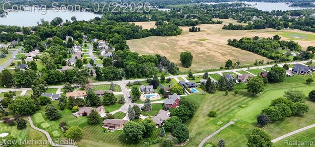 1325 Birdie Court, Linden, MI 48451