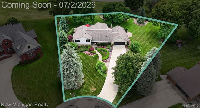 1325 Birdie Court, Linden, MI 48451