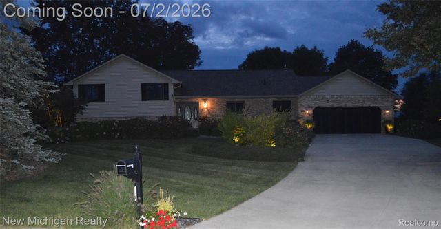 1325 Birdie Court, Linden, MI 48451