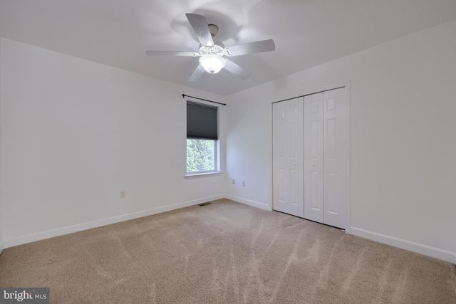 30 CHAMBERLAIN LN, Millersville, PA 17551