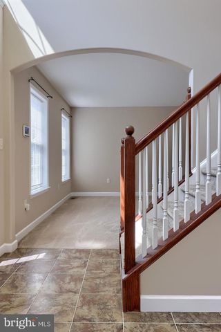 30 CHAMBERLAIN LN, Millersville, PA 17551
