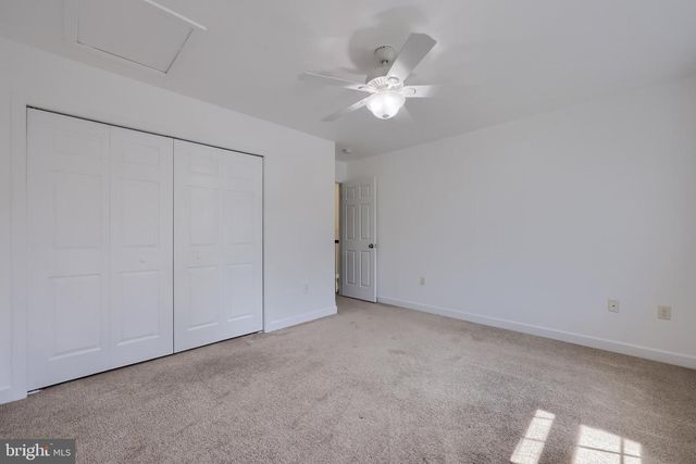 30 CHAMBERLAIN LN, Millersville, PA 17551