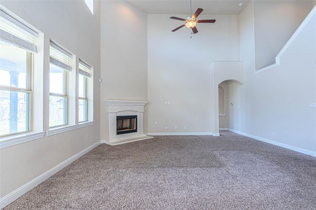 3070 Tradinghouse Creek Lane, League City, TX 77573