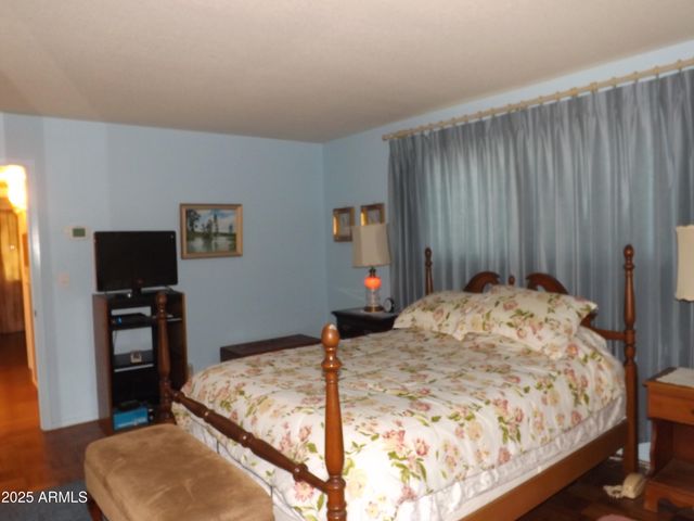 932 S 72ND Street, Mesa, AZ 85208