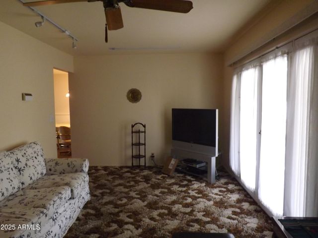 932 S 72ND Street, Mesa, AZ 85208