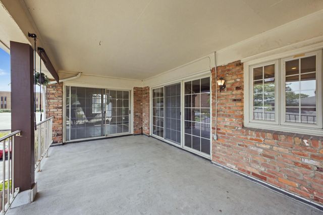 952 Chatham Lane, K, Columbus, OH 43221