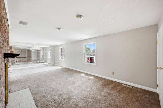 952 Chatham Lane, K, Columbus, OH 43221
