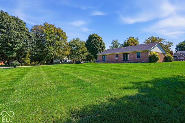 5235 Sandy Court, Pittsboro, IN 46167