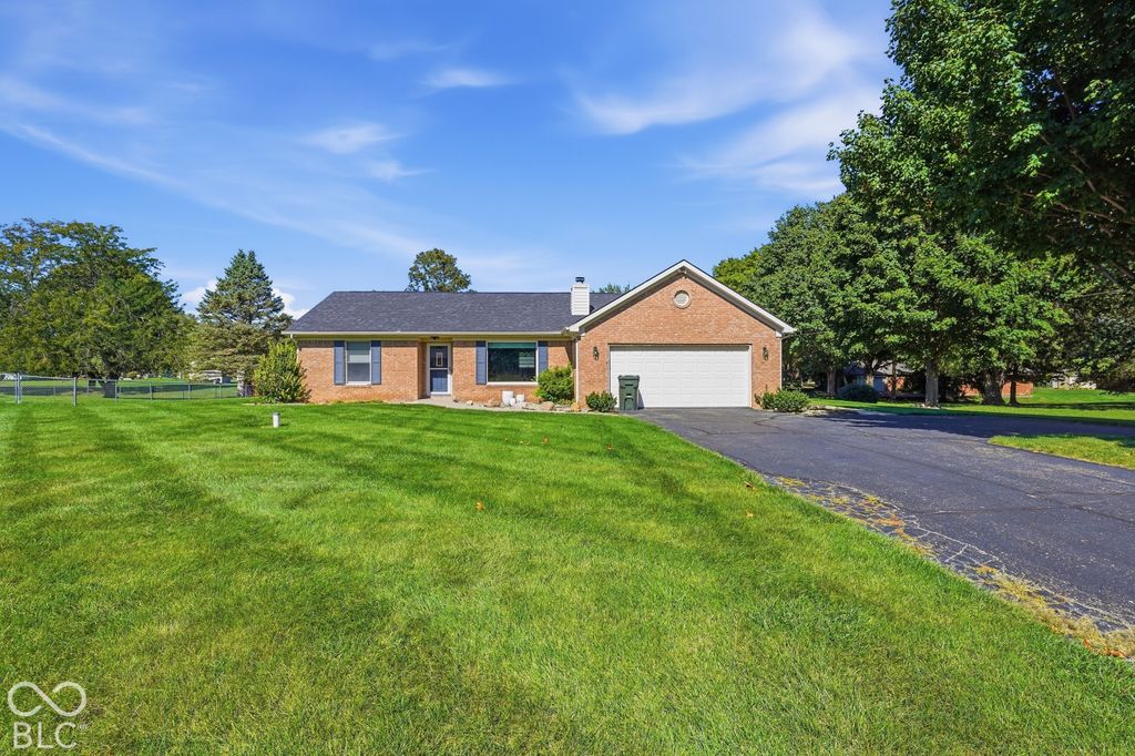 5235 Sandy Court, Pittsboro, IN 46167