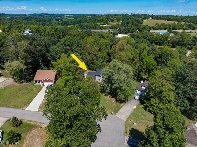 310 Trappers Hollow Road, Zanesville, OH 43701