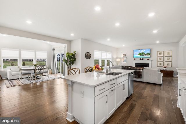 423 EMERALD CT, Spring City, PA 19475