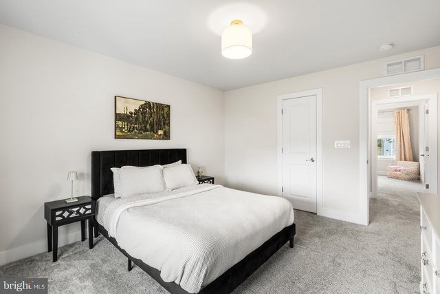 423 EMERALD CT, Spring City, PA 19475